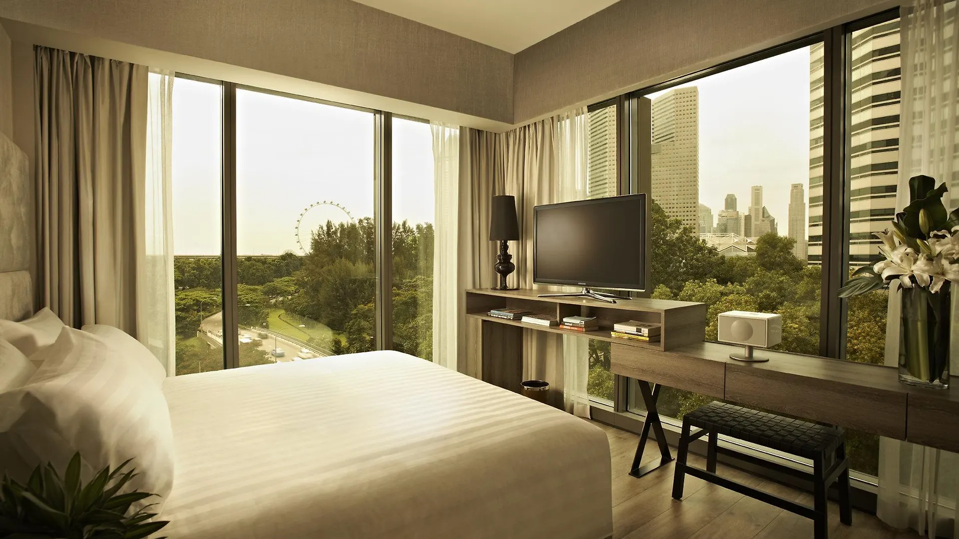 Pan Pacific Serviced Suites Beach Road, Singapore 5*,